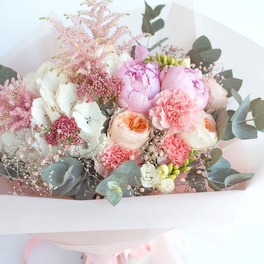 Floristik Trends 2026: Farben, Formen und natürliche Eleganz